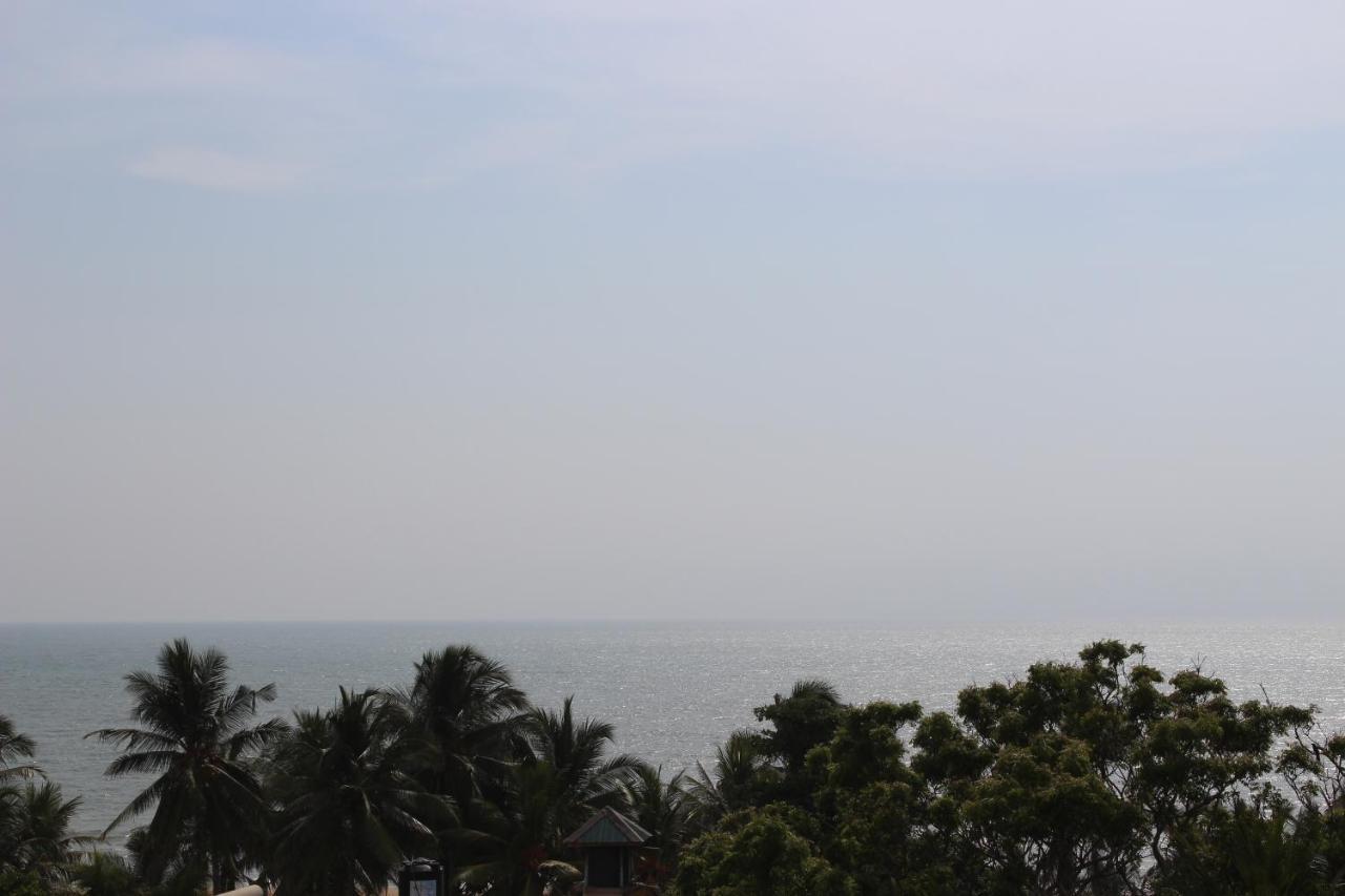 Royal Castle Hotel Negombo Buitenkant foto