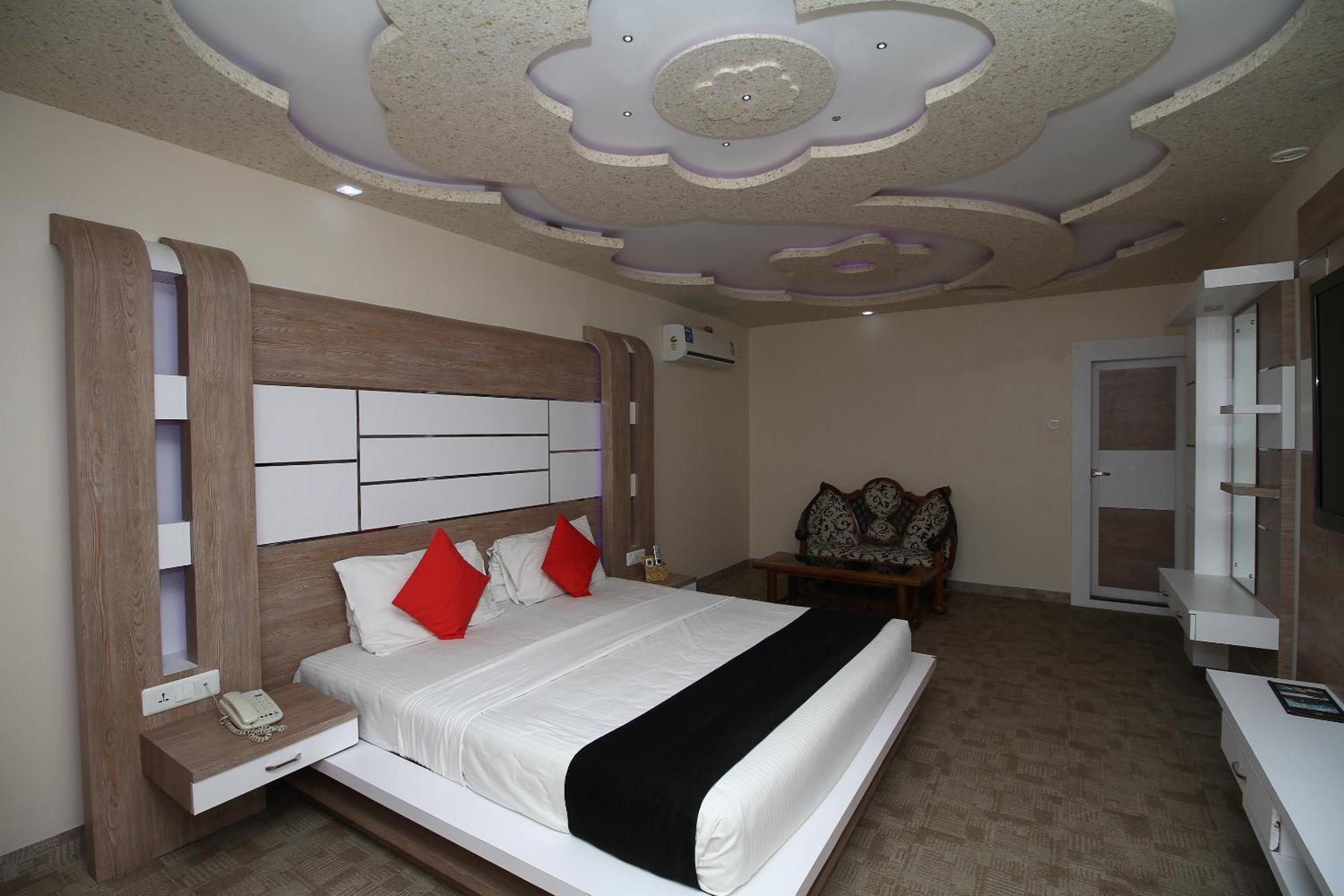 Royal Castle Hotel Negombo Buitenkant foto
