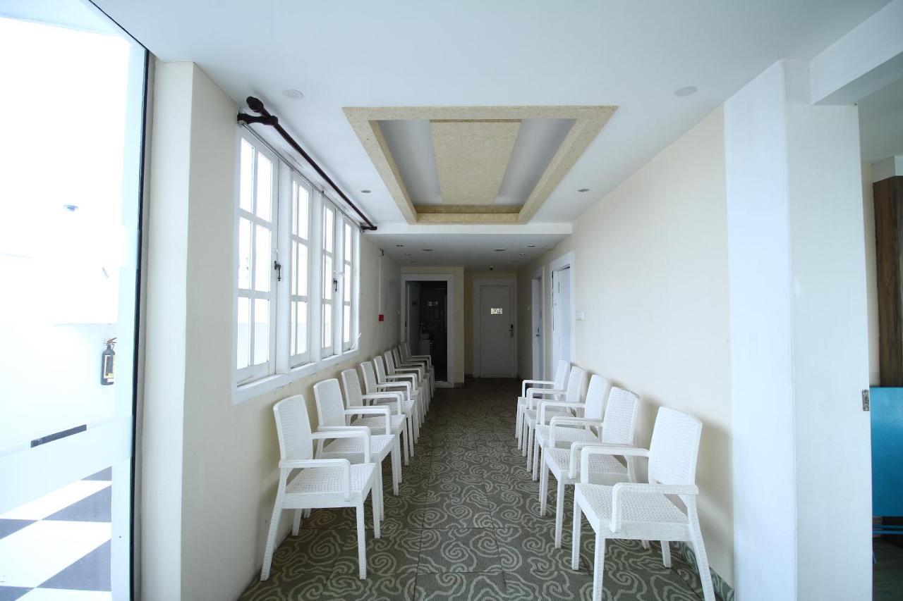 Royal Castle Hotel Negombo Buitenkant foto