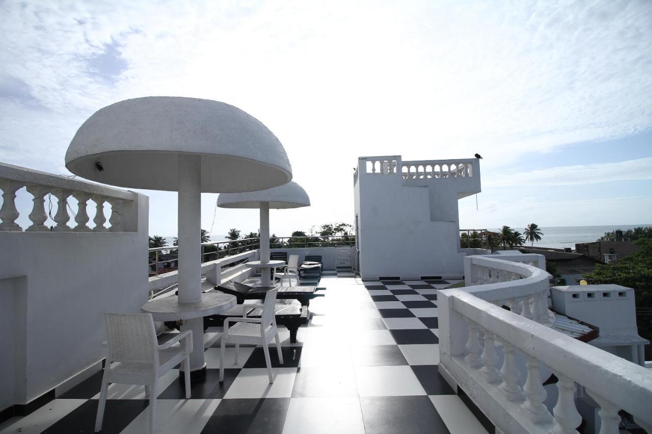 Royal Castle Hotel Negombo Buitenkant foto